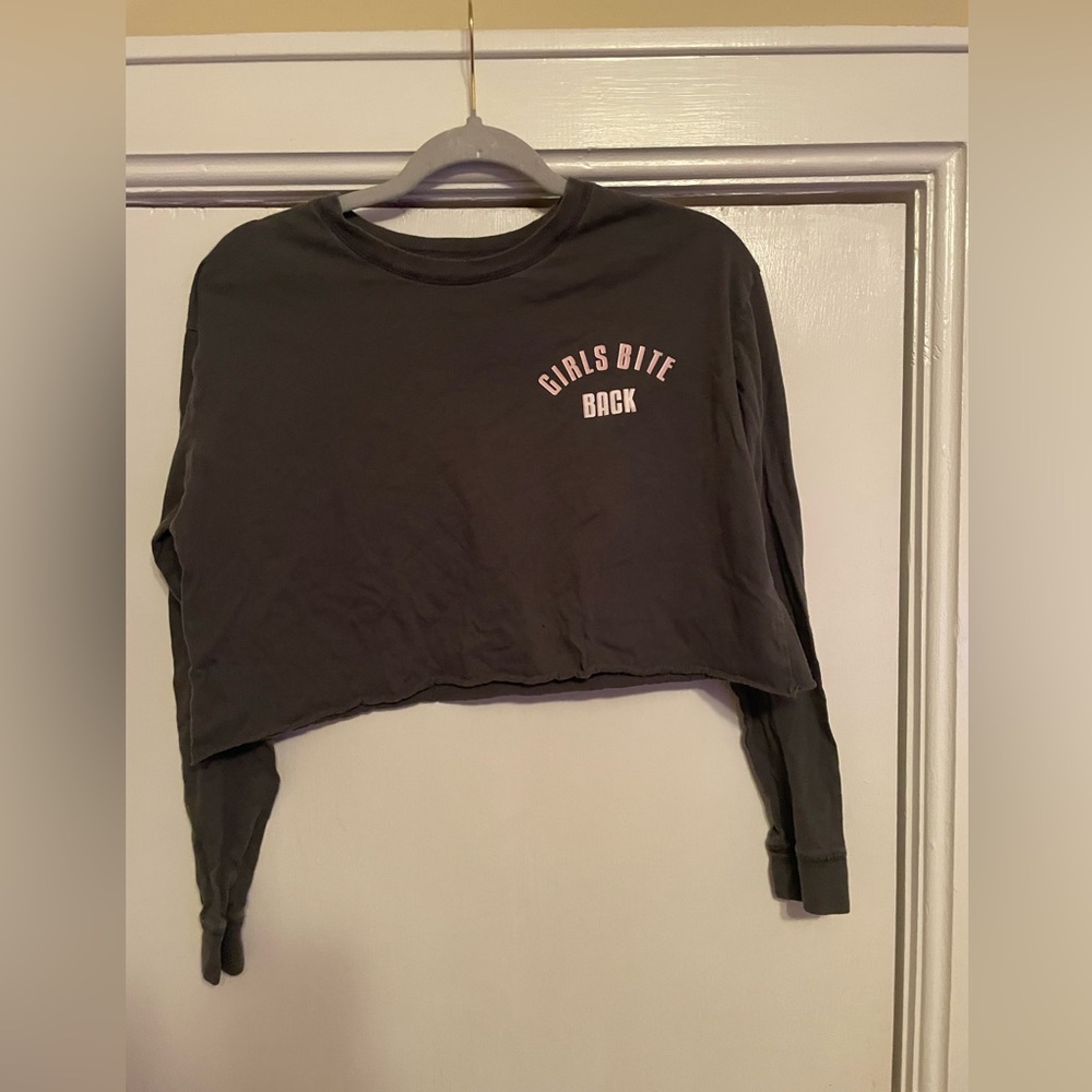 ‘Girls Bite Back’ Love Sleeve Crop Top